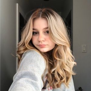 Meet your Posher, Lea